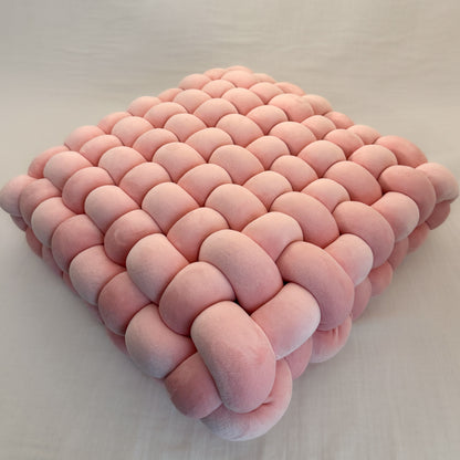 Pogeun Knot Plush Cushion