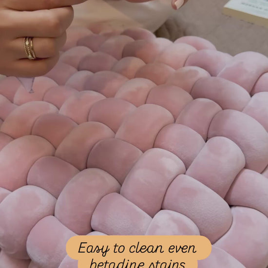 Easy cleaning of Knot plush cushion
